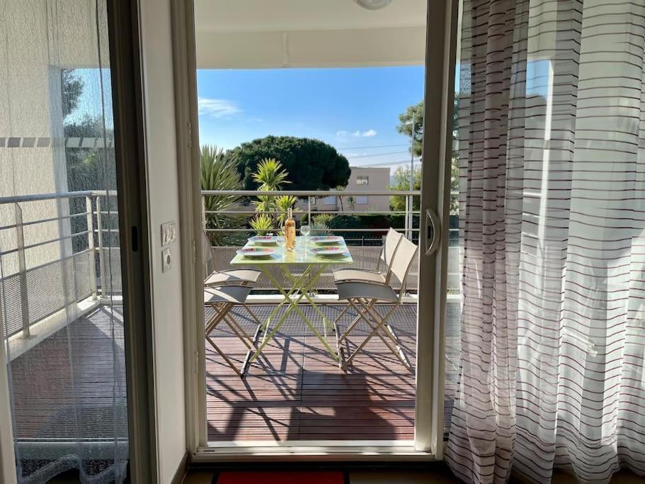 17 - Appartement Neuf, Parking Terrasse Et Jolie Vue Bandol Exterior photo